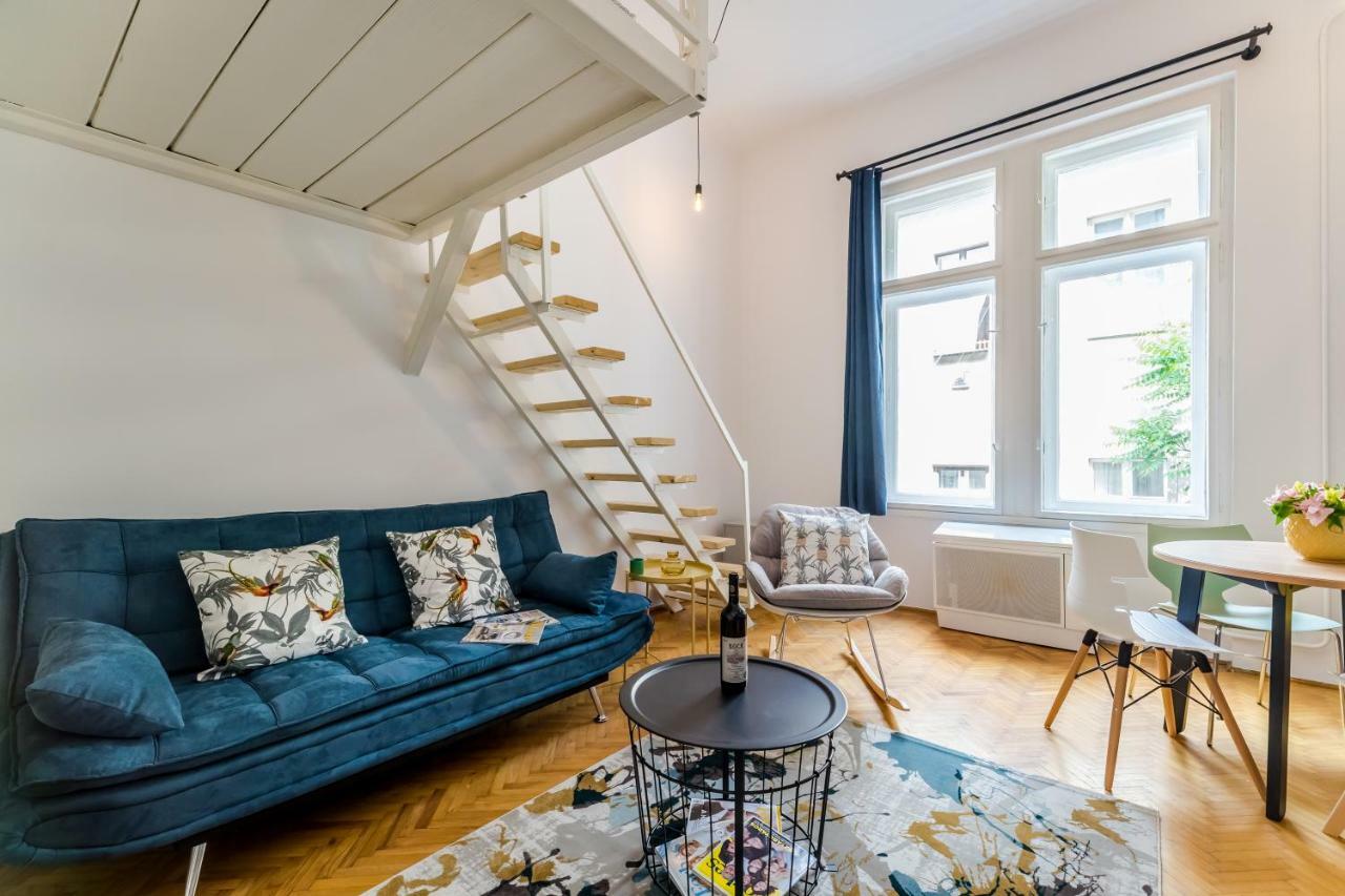 Bpr Azure Desire Studio Budapest Extérieur photo