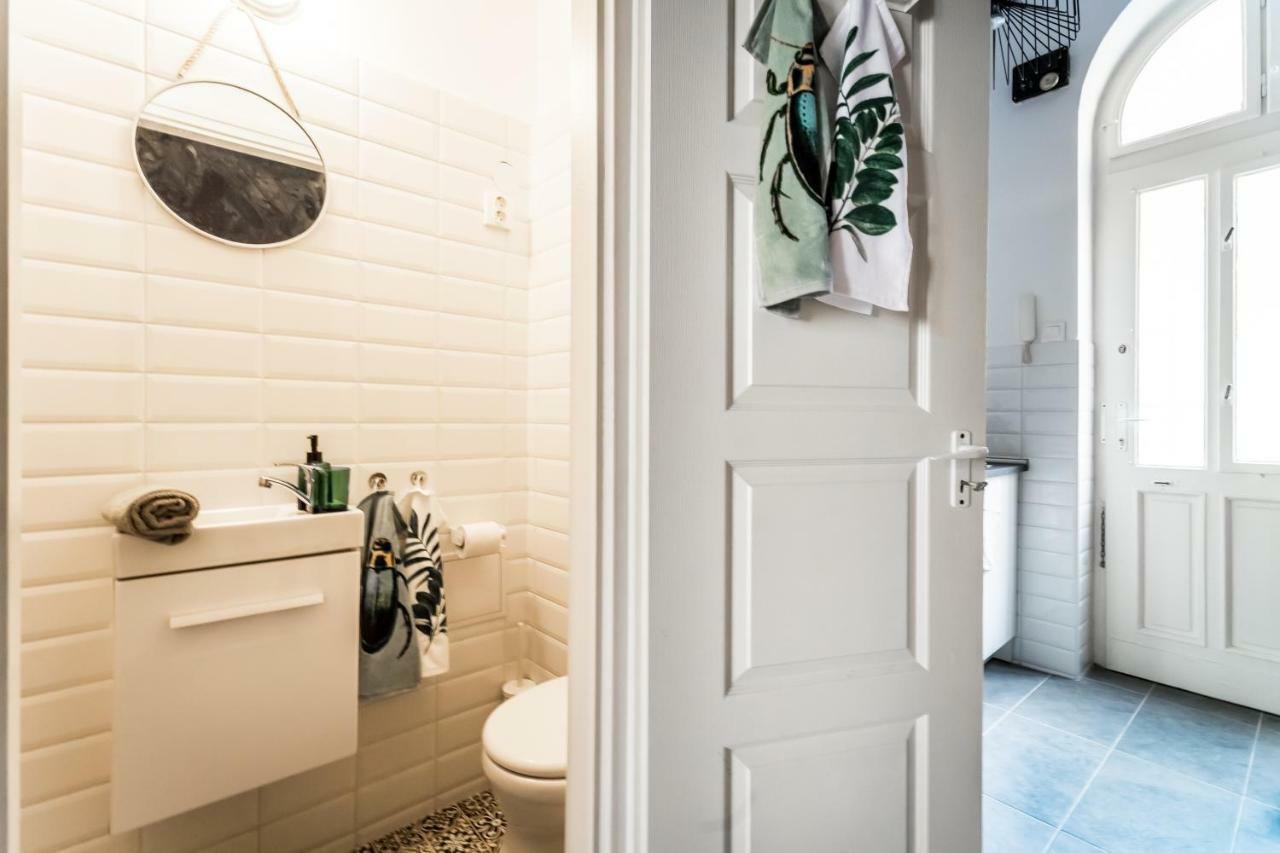 Bpr Azure Desire Studio Budapest Extérieur photo